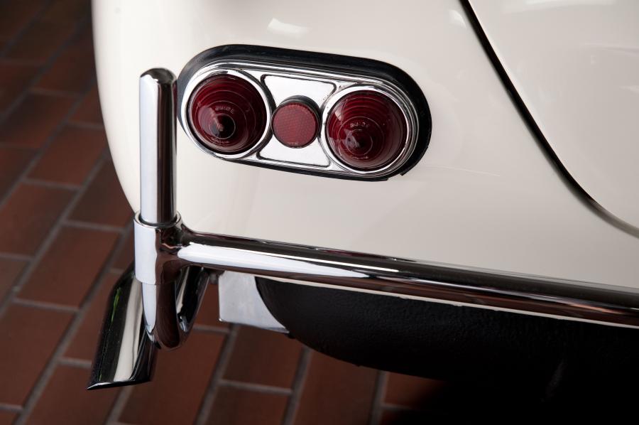 Детали экстерьера BMW 507 (Series II) 1957 года  (фото 21 из 177)